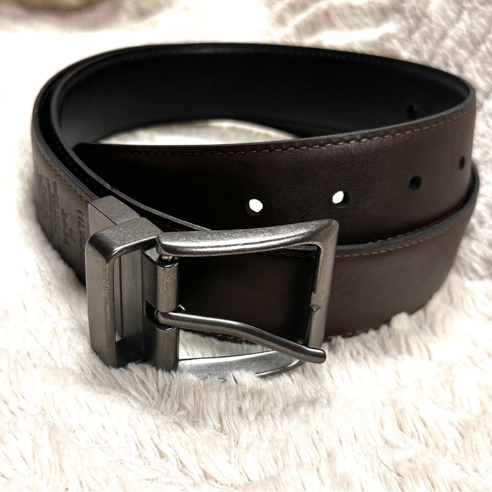 Levis Mens REVERSIBLE Belt M, 33-38 Black Brown Gun Metal Buckle Classic